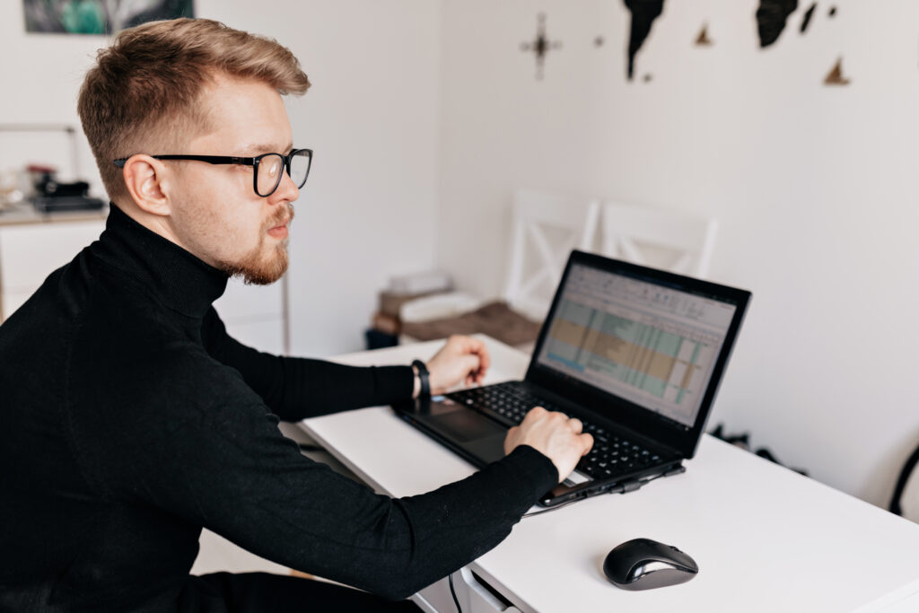 Incorporating Payroll Software Can Simplify Calculations and Minimize the Risk of Human Error